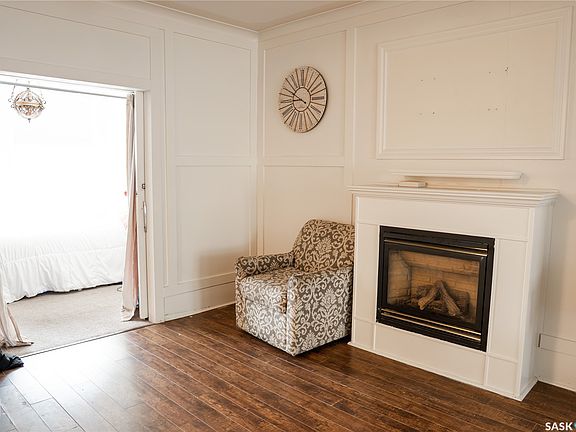 4th image of 2128 Osler Street