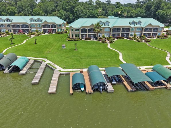 127 W Palm Blvd