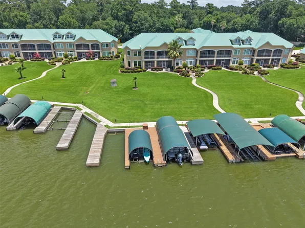 127 W Palm Blvd, Montgomery, TX 77356