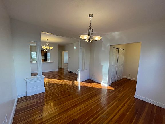 4th image of 24 Frederick Ave #24