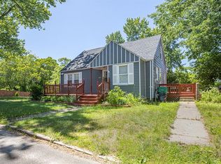 205 George Arden Ave, Warwick, RI 02886