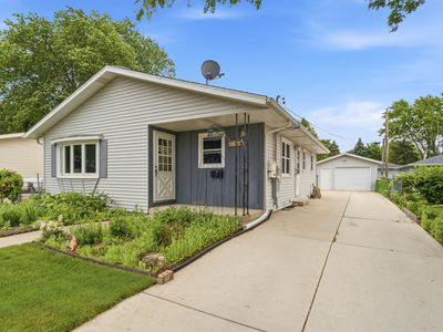 590 E 10th St, Fond Du Lac, WI, 54935