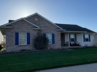 1101 Kelcrasta Dr, Saint Johns, MI