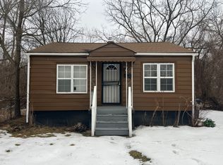 2210 Blades Ave, Flint, MI 48503