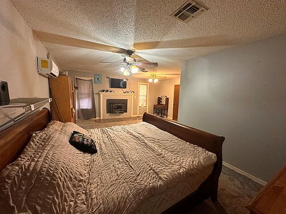 5th image of 8429 Petunia Ave