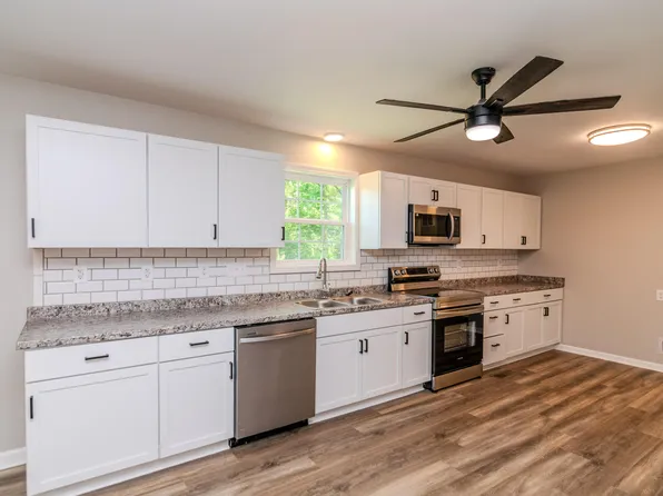 321 E Woodford St, Lawrenceburg, KY 40342