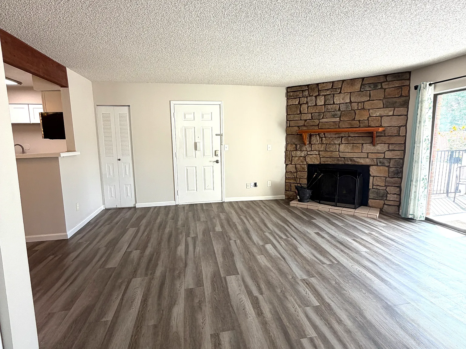 1543 Main Street #3 - 1 — Photo 4