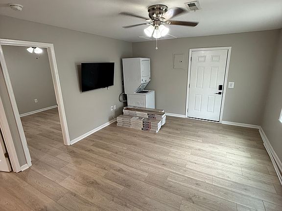 2nd image of 2515 Grimwood Rd Unit A
