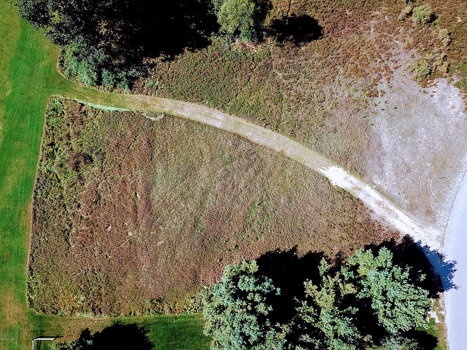 1st image of 9582 Club House Dr W