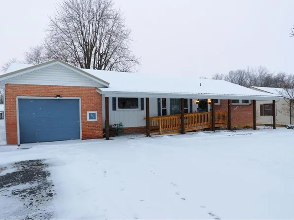 490 N 3rd St, Upper Sandusky, OH 43351