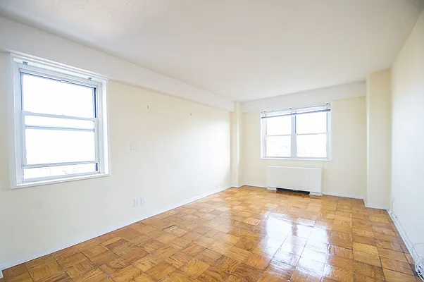 Rented by Rhona Realty | media 6