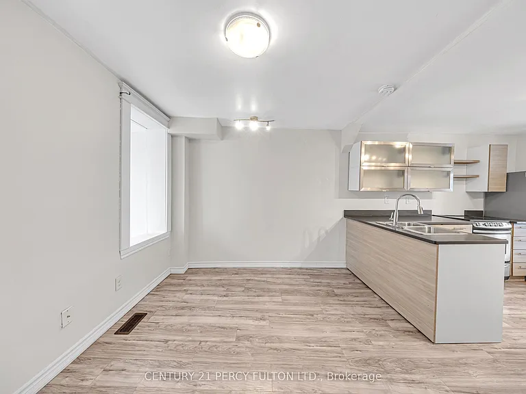 157 Olive Ave — Photo 16
