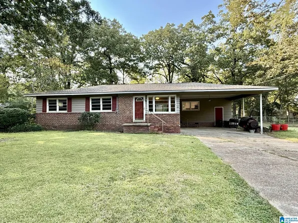 1704 Maple Leaf Dr, Demopolis, AL 36732