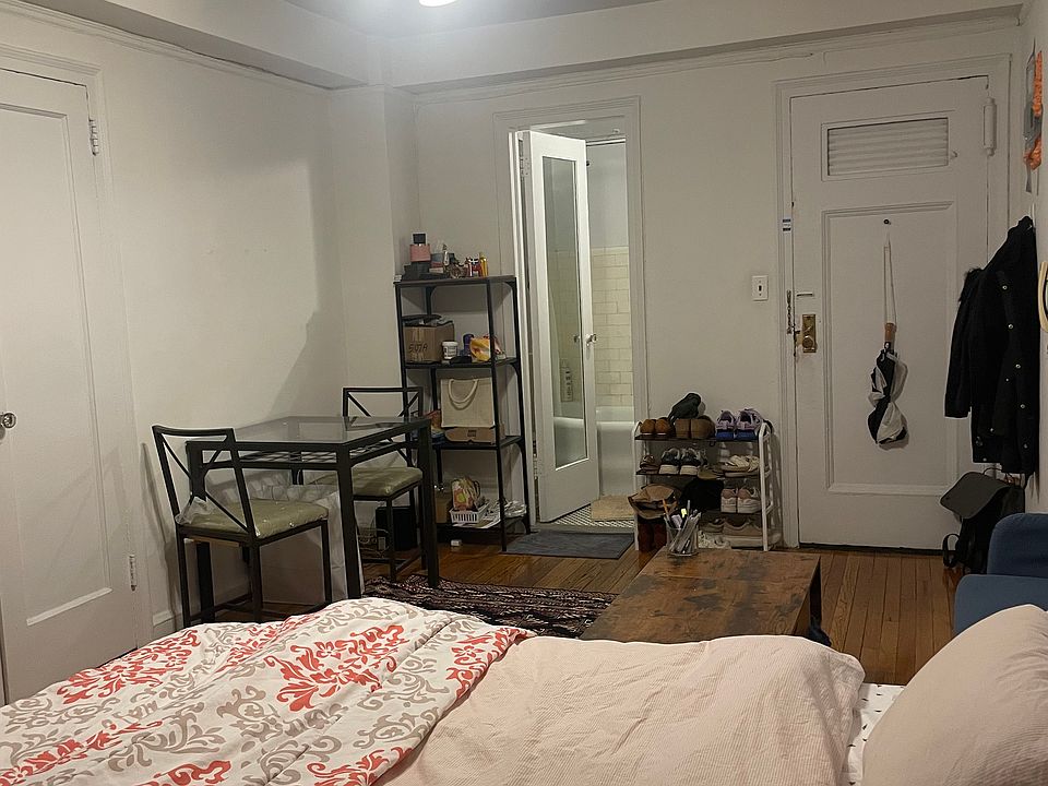 2nd image of 304 E 41st St APT 507A