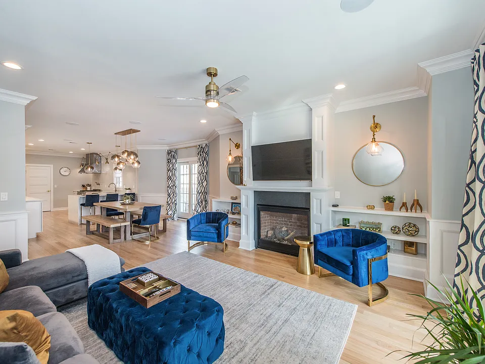 21 Franklin Pl #1