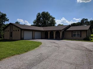 15 Innsbruck Ln, Shiloh, IL 62221