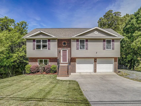 3920 Thornton Dr, Kingsport, TN 37664