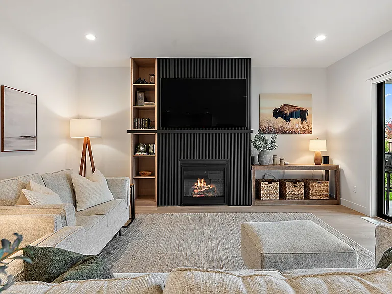 6862 N Willowside Ave — Photo 9
