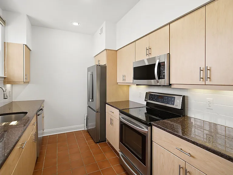 205 Shearwater Ct W #32 — Photo 11
