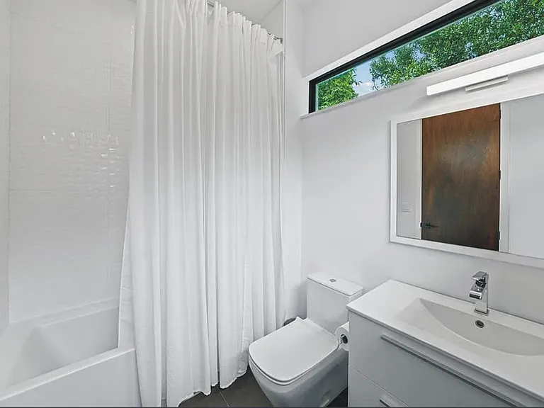 3139 W Waverly Ave — Photo 22