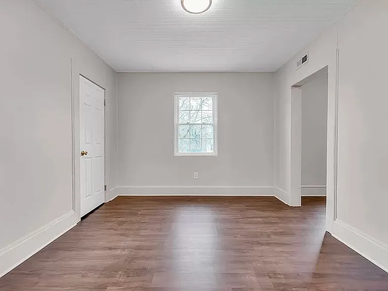 2120 Robin St #4 — Photo 7