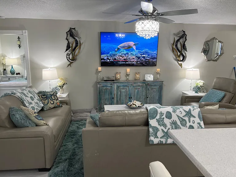 129 Bermuda Ct — Photo 5