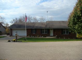 811 Terre Haute Dr, Maysville, KY 41056