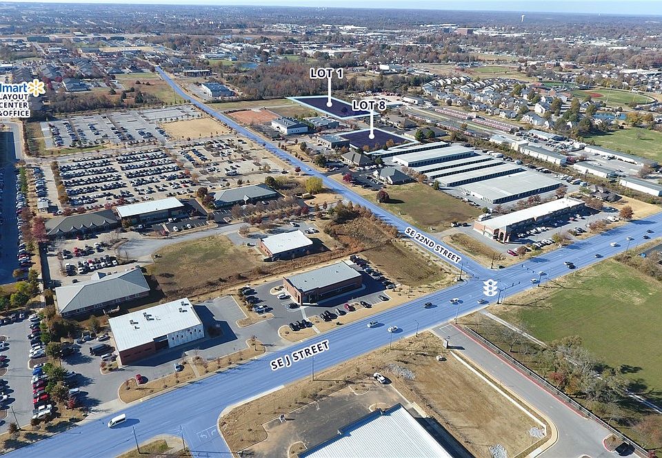 2nd image of SE J St #8