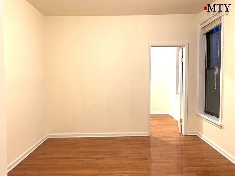 1st image of 2808 Crescent St #4THFR