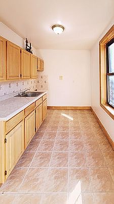 4th image of 511 W 167th St #5F