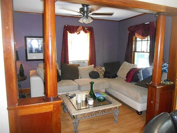 5th image of 52 Malby Ave