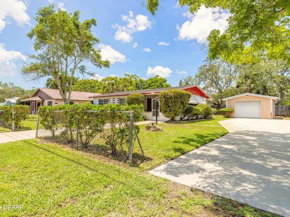 1584 Valencia Ave, Daytona Beach, FL 32117