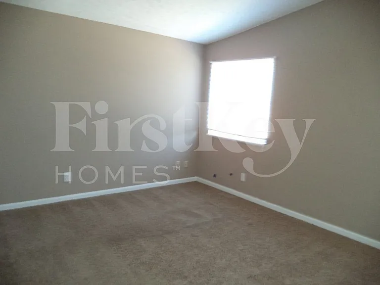 10022 Arapahoe Dr — Photo 8