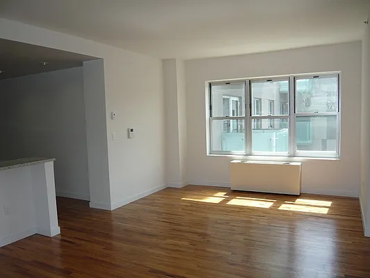 Rented by Glenmark Realty | media 39