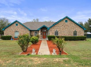 107 Frederick Ln, Thorndale, TX 76577