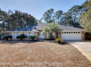 9295 Vandivere Dr, Navarre, FL 32566