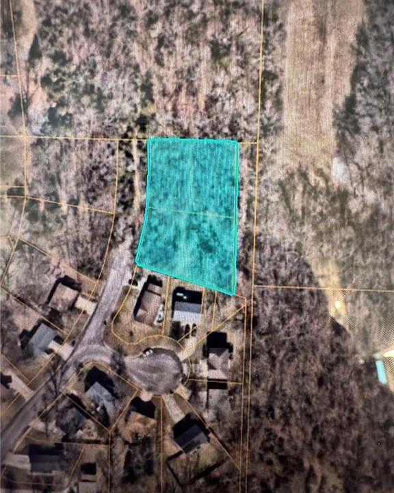 1st image of 404 N Countryside Rd