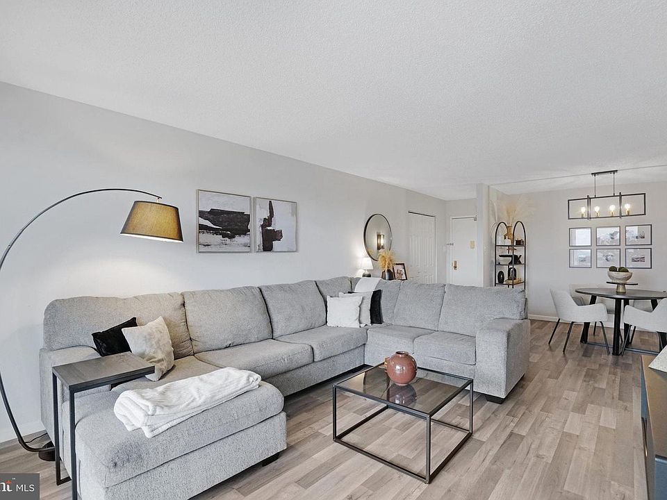 1st image of 5300 Holmes Run Pkwy APT 1413