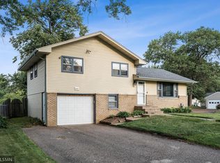 490 11th Ave NW, New Brighton, MN 55112