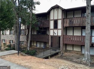 1305 Camelot Dr S, Atlanta, GA 30349