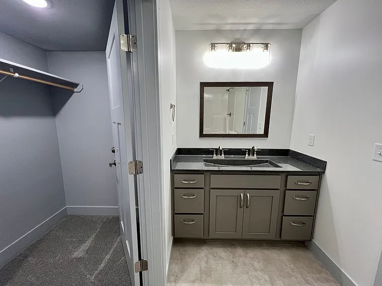 4646 Pierce Dr — Photo 16