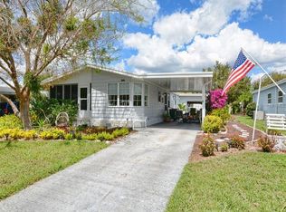 3320 Myakka River Rd, Tavares, FL 32778