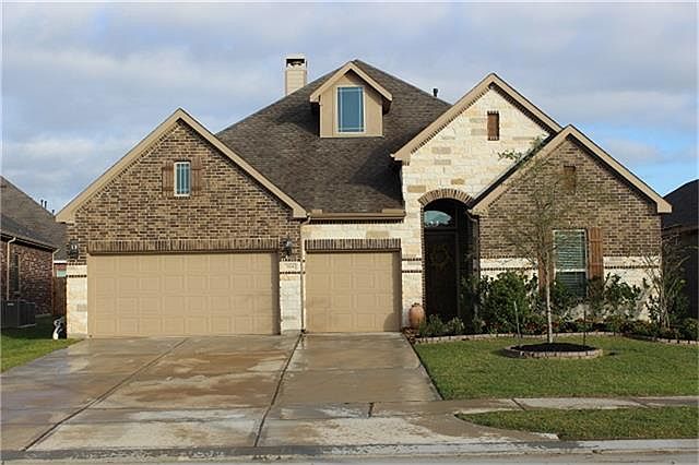 1st image of 564 Southampton Ln