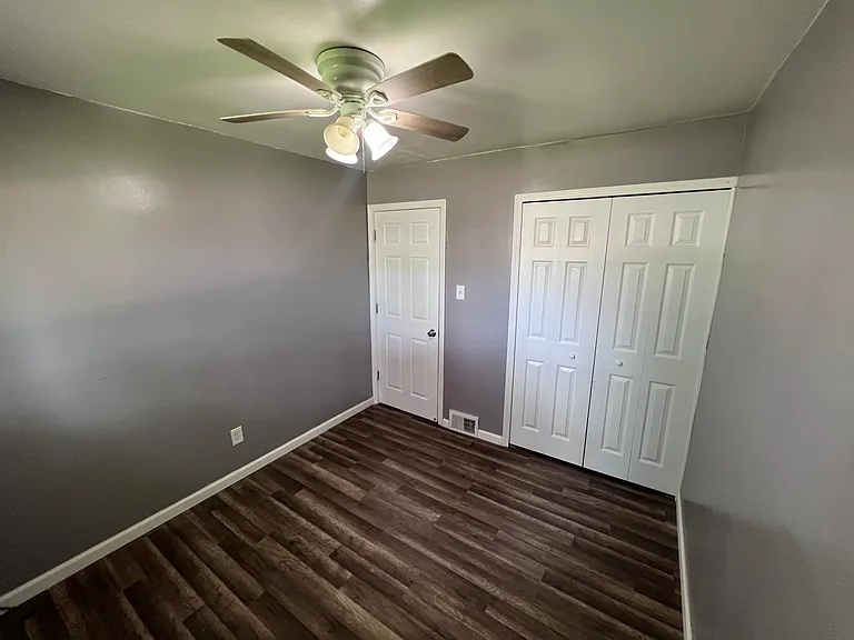 2252 Winston Dr — Photo 11