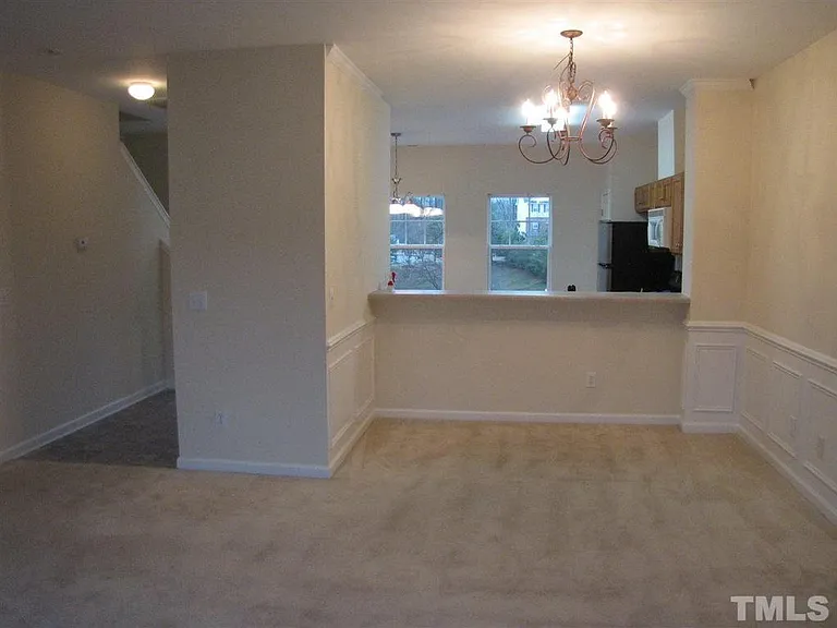 108 Linden Park Ln — Photo 2