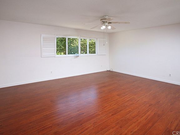 5th image of 20946 Hackney St