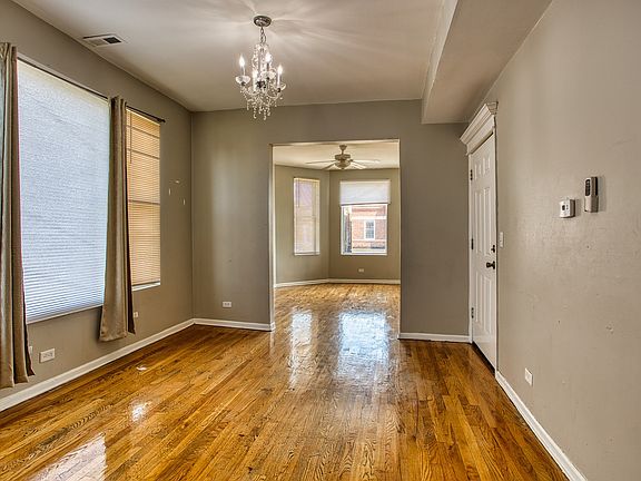 3rd image of 4017 W Van Buren St
