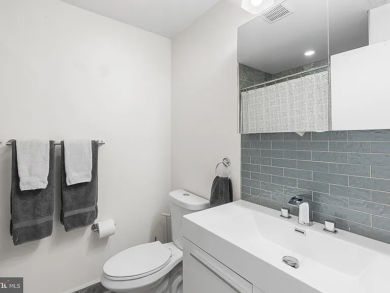 1204A S Bucknell St — Photo 14