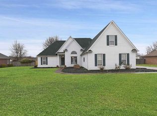 180 Sundown Dr, Jackson, TN 38305