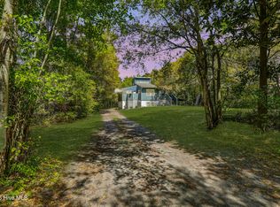 110 Bogue Loop Rd, Newport, NC 28570